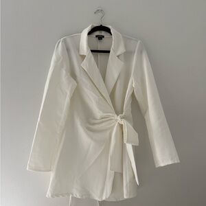 Boohoo Classic White Wrapped Drape Front Blazer Dress